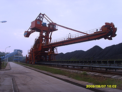 武鋼鄂州球團(tuán)1000T（斜線(xiàn)）800T H斗輪堆取料機(jī).JPG